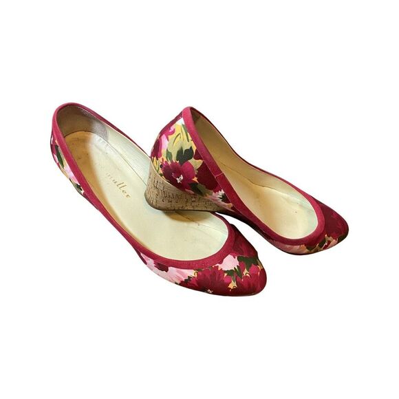 Bettye Muller Women’s Wedge Style Cheeky Tulip Pink Floral Print Sz 11 Orig Box - Picture 3 of 7